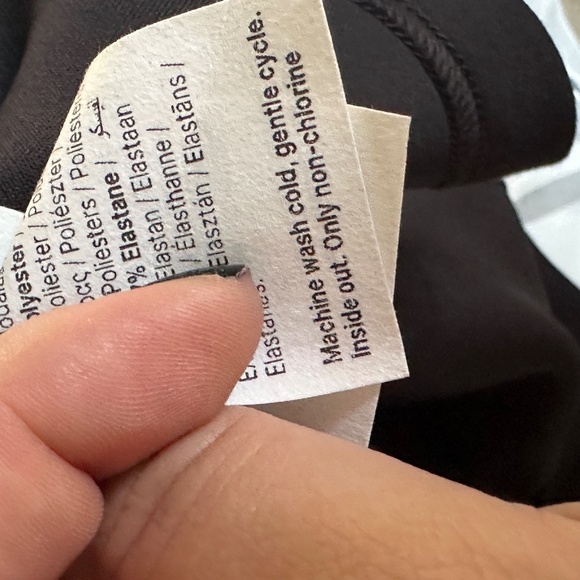 Brand New SPANX AirEssentials Very Black Crewneck Dress Size Medium Athleisure - Picture 10 of 10